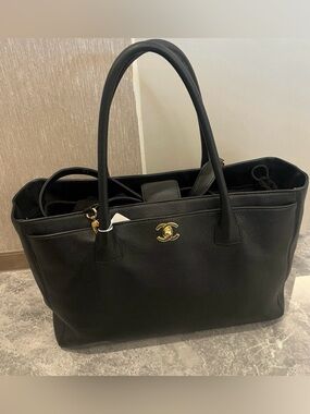 CHANEL Executive Cerf Tote Black Bag
